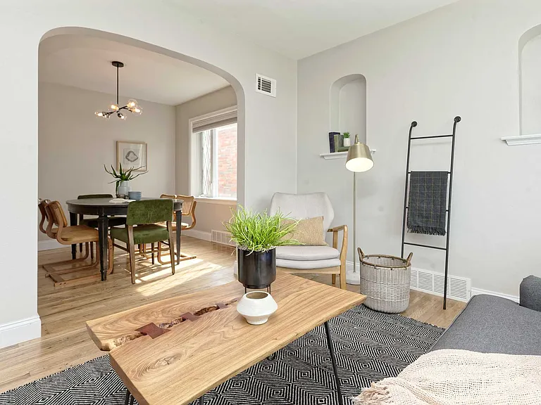 3554 Jamieson Ave — Photo 6