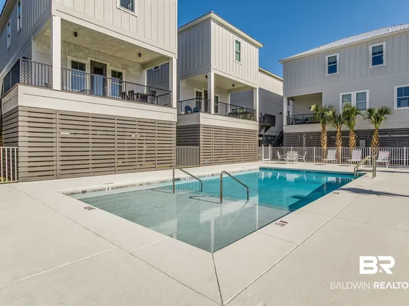 115 W 10th St #J, Gulf Shores, AL 36542