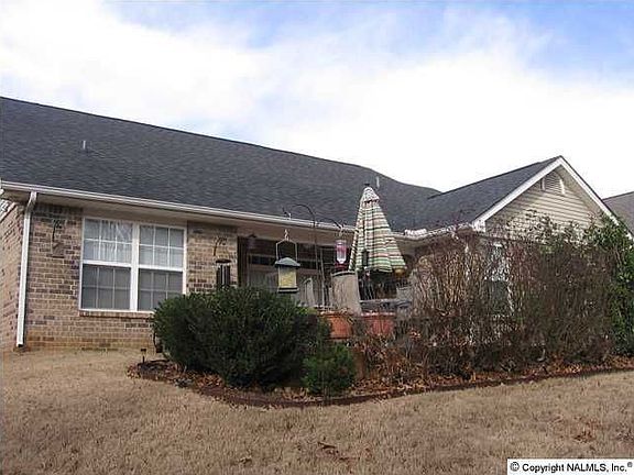 3rd image of 161 Alderwood Dr