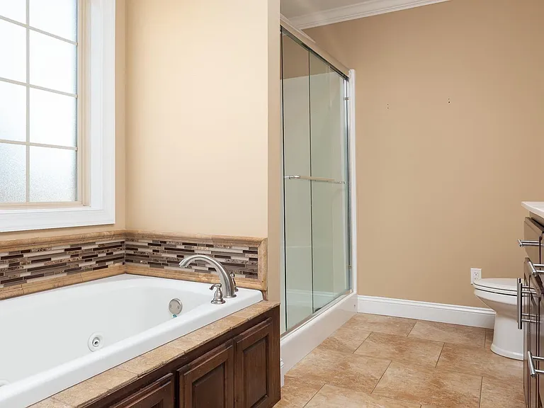 102 Cottonwood Dr — Photo 12
