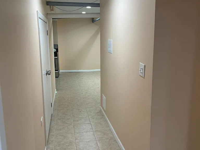 7842 S Cregier Ave #B — Photo 1