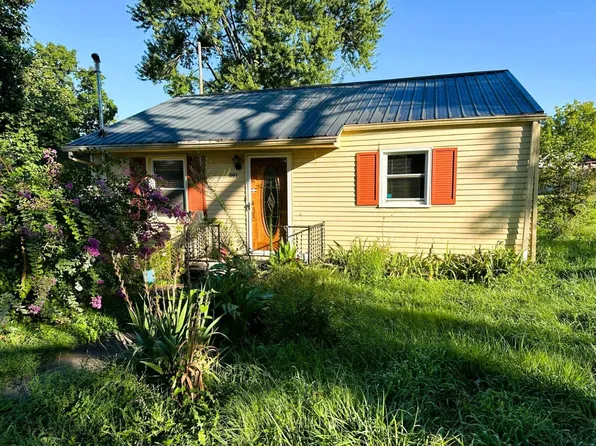 201 Connie Ave, Campbellsville, KY 42718