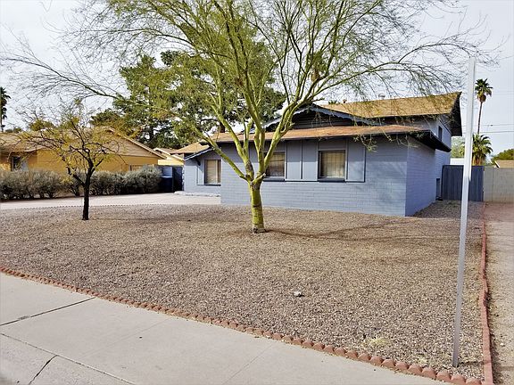 2nd image of 218 E Hermosa Dr