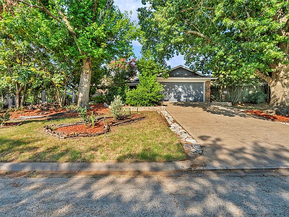 4th image of 306 Woodlawn Dr