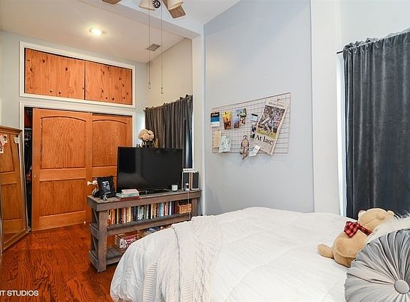5th image of 549 W Belden Ave APT 1RE