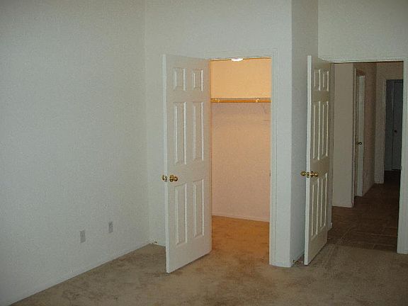5th image of 2925 Sandalo Ct