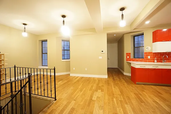 Rented by Rennit Inc. | media 12