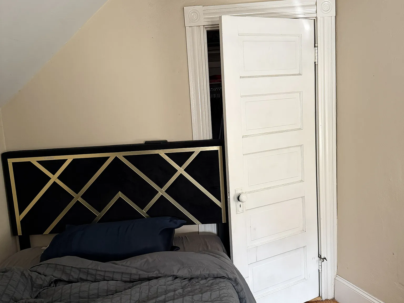 1 bed, 800 sqft, $1,800 — Photo 4