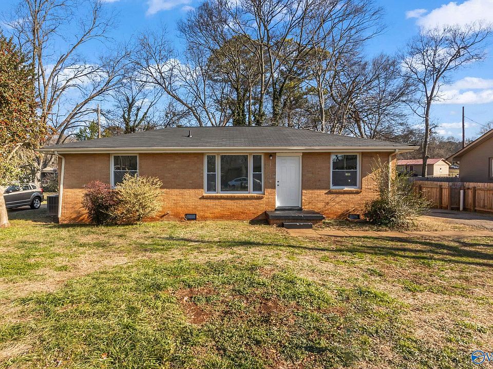 1st image of 3006 Merry Oaks Dr NW