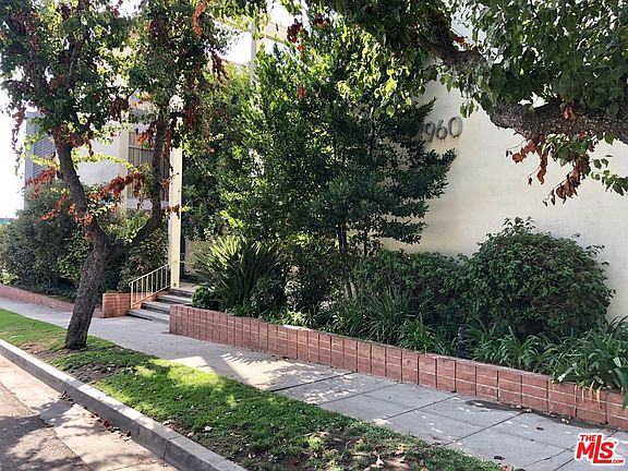 2nd image of 7960 Selma Ave APT 205