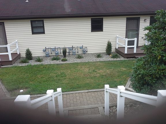 2nd image of 119 Valley View Dr #1