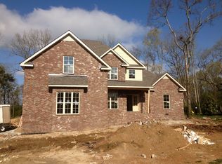 112 Hayfield Ct, Lascassas, TN 37085