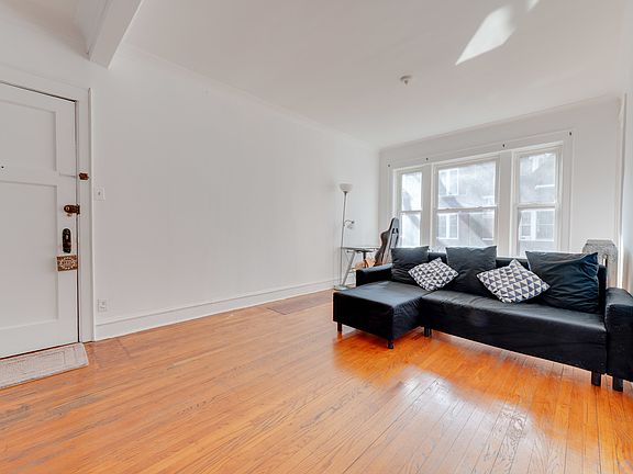 4th image of 5462 S Woodlawn Ave APT 2W