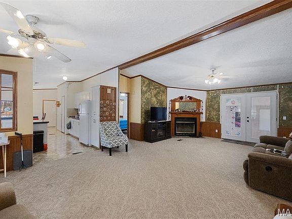 3rd image of 10311 Wayne Dr