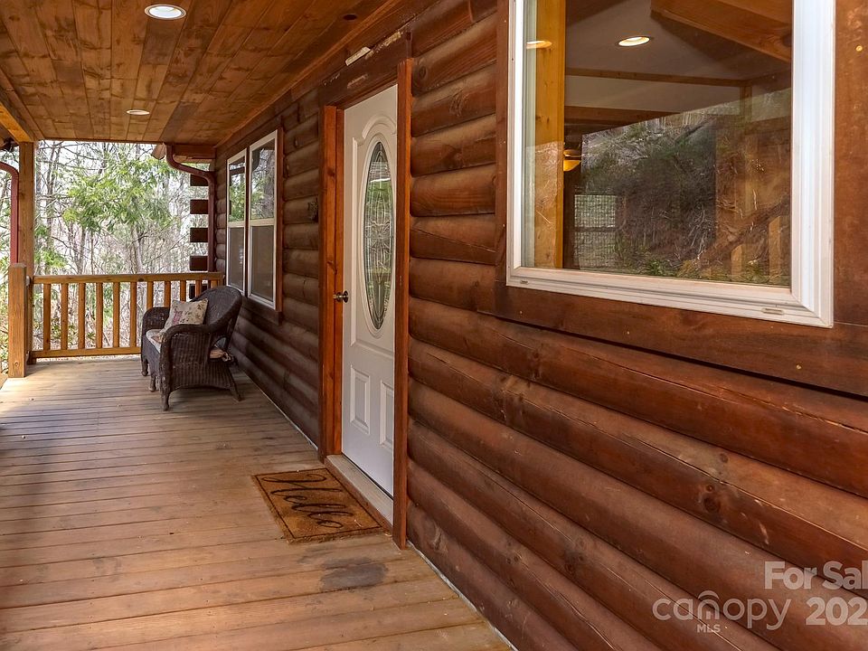 7th image of 351 Chickadee Ave