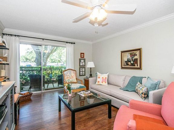 2nd image of 3325 Bayshore Blvd Unit D18