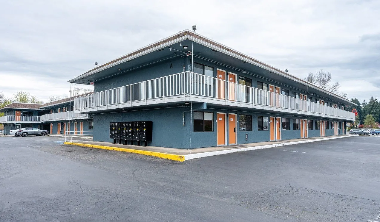 The Varsity West — Photo 4
