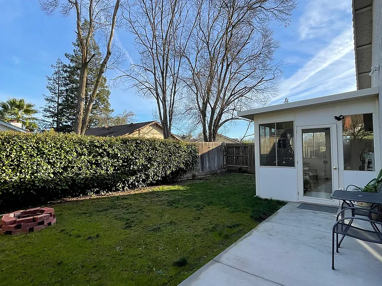 7174 Predial Way — Photo 9