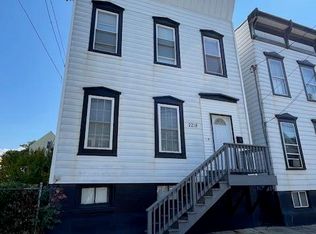 2218 14th St, Troy, NY 12180