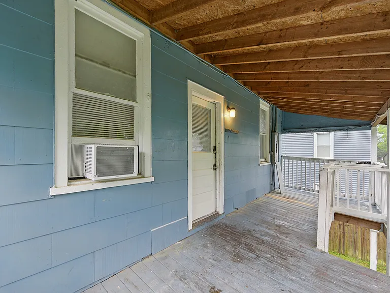 1432 Chesapeake Ave #2 — Photo 15