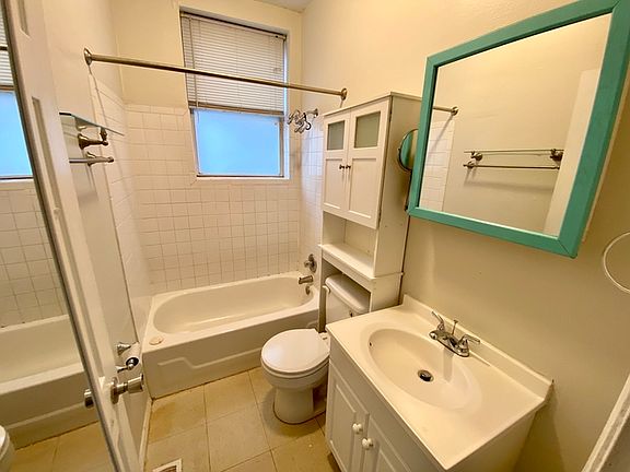 4th image of 2851 Pestalozzi St Floor 1