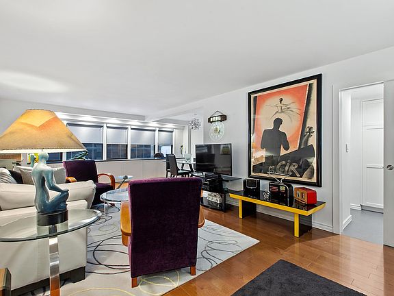 4th image of 220 E 67th St APT 7D