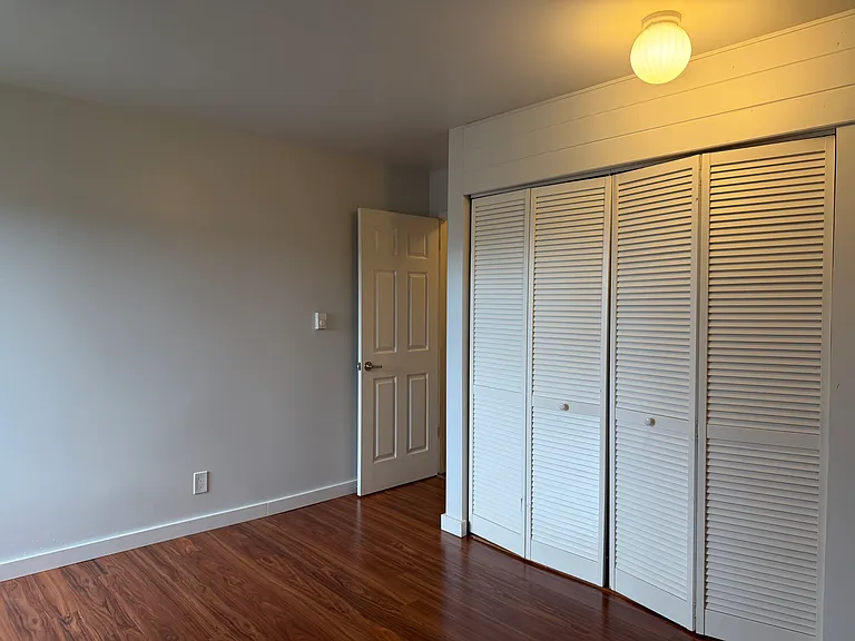 510 NE 98th St #102 — Photo 11