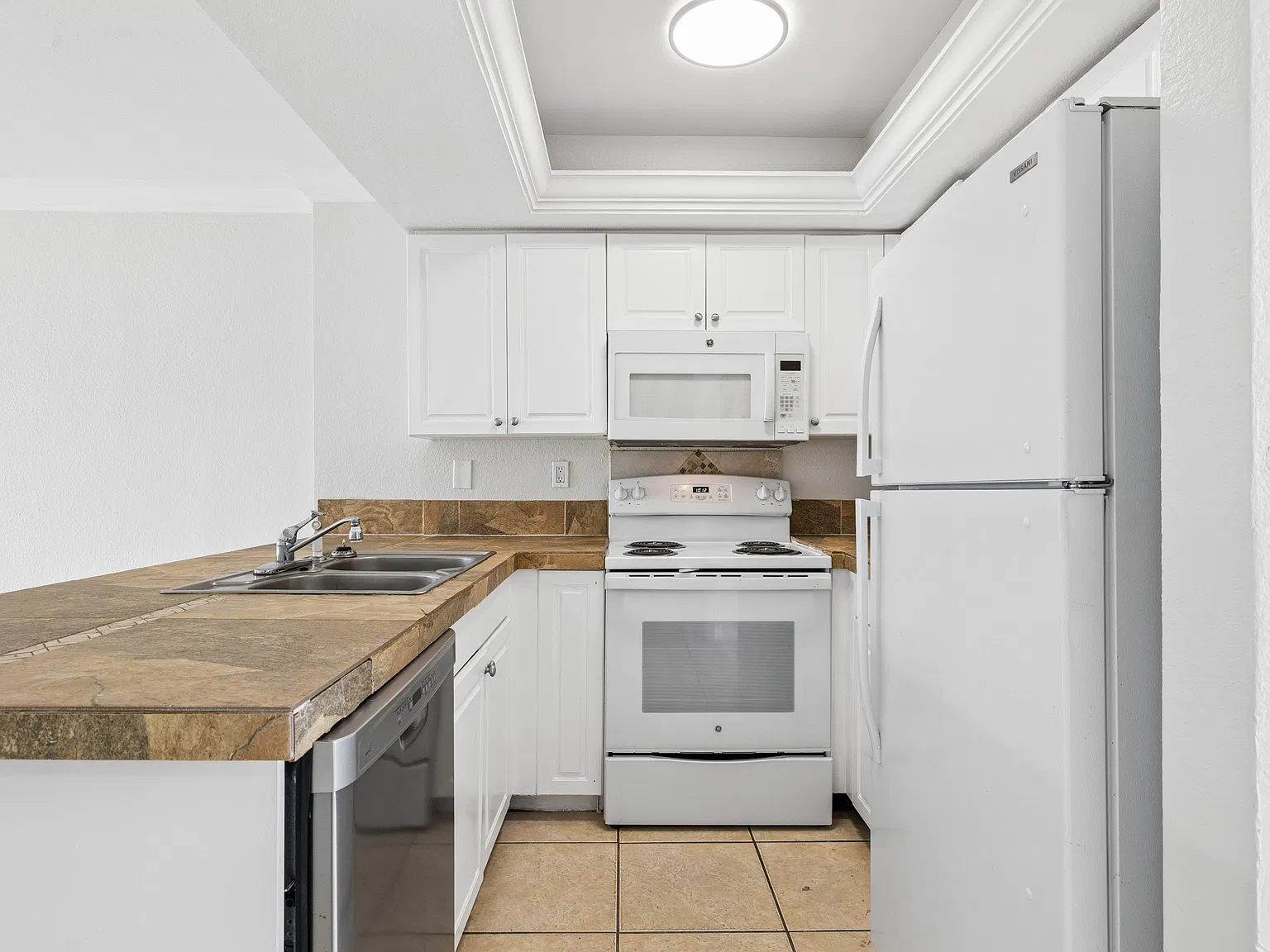 The Cove at 2950 — Photo 2