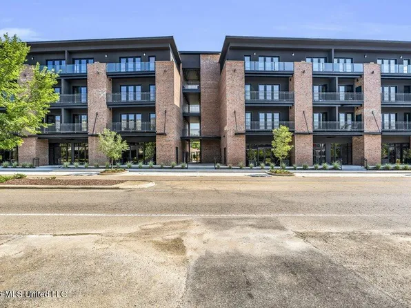 403 Russell St #202, Starkville, MS 39759