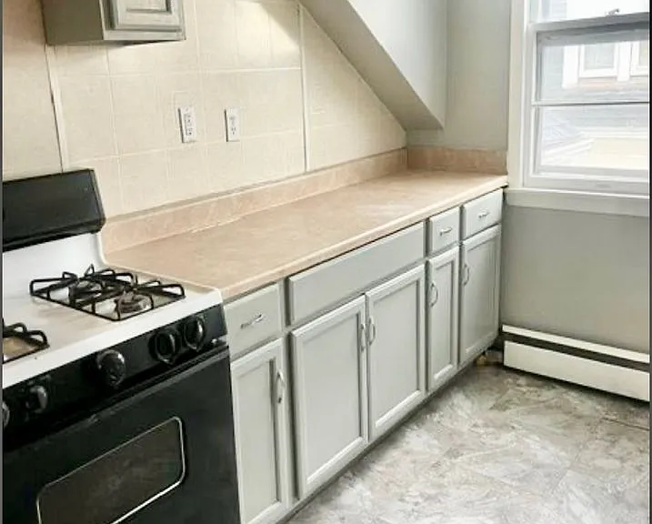 72 Pocasset Avenue — Photo 2