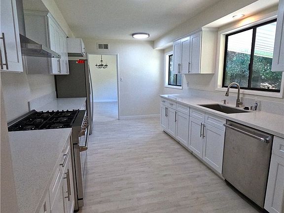 5th image of 1515 Belleau Rd