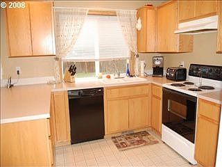 4th image of 10003 NE 146th Ave