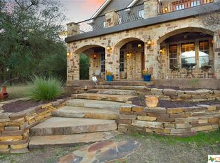 149 Pin Oak Trl, New Braunfels, TX 78132