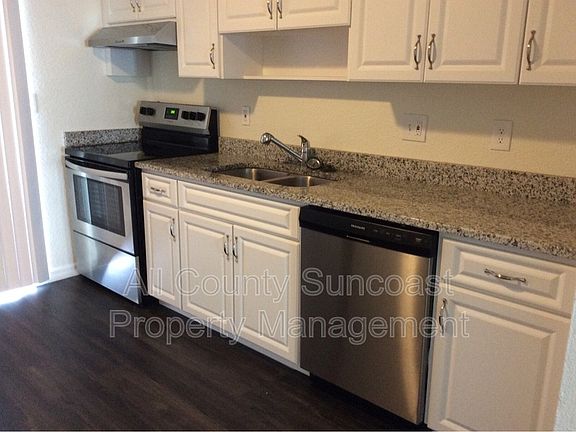 5th image of 7450 35th St N APT 804