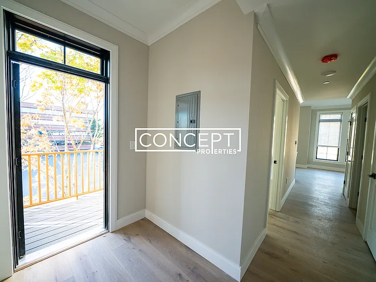 157 Everett St #301 — Photo 8