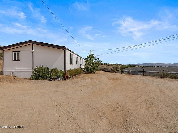 3rd image of 325 Gerdes Ave
