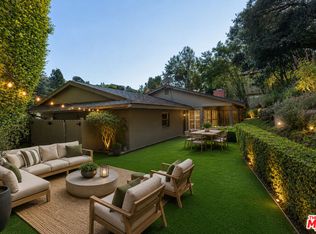 2559 Hutton Dr, Beverly Hills, CA 90210