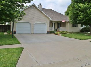1539 Trail West St, McPherson, KS 67460