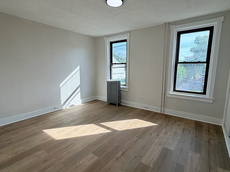 100 N Johnston Ave — Photo 20