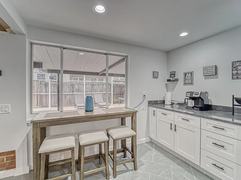3311 N Perry Ave — Photo 12