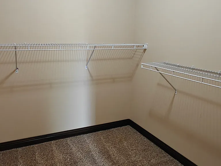 242 S Stewart St — Photo 11