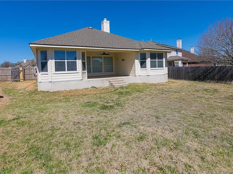 20201 Mustang Island Cir — Photo 16