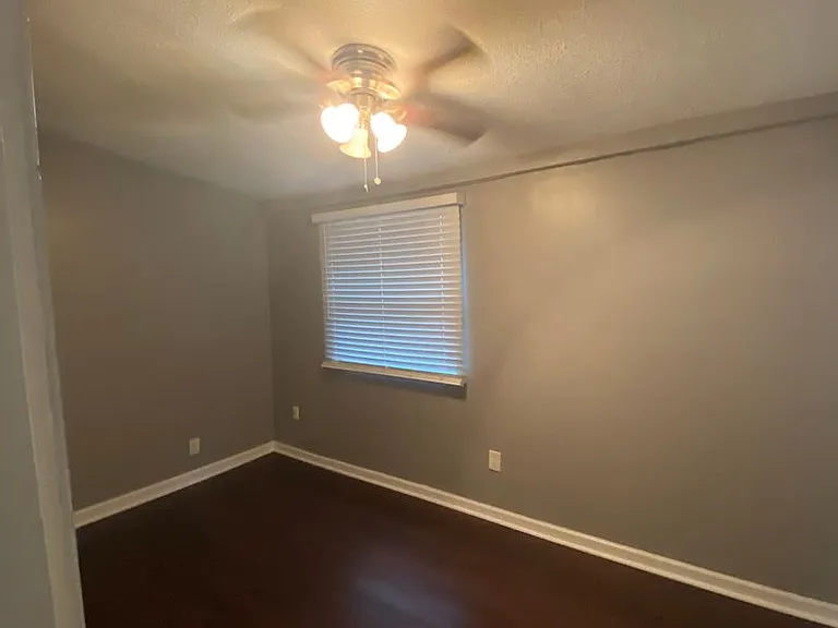 5518 N Broadway St — Photo 6