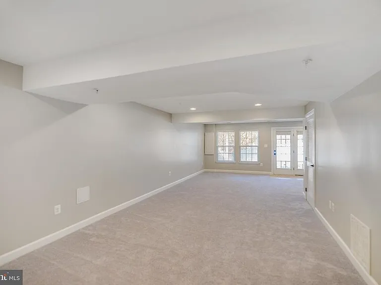 9684 Atterbury Ln — Photo 38