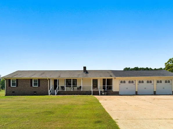 158 Thornbird Rd, Cowpens, SC 29330