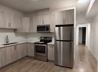 15908 Russell Ave, White Rock, BC V4B2S4