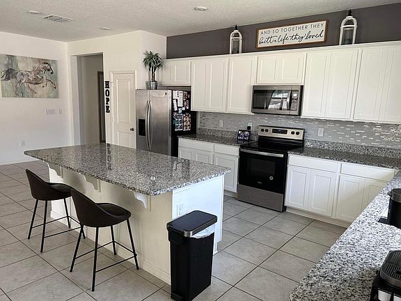 3rd image of 1426 Park Leah Cir