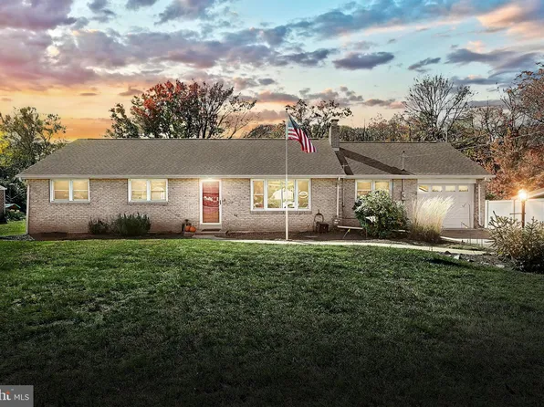 2420 Derry Rd, York, PA 17408