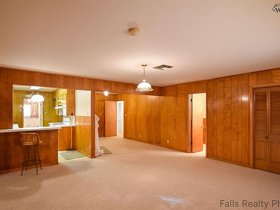 4th image of 1603 Hursh Ave