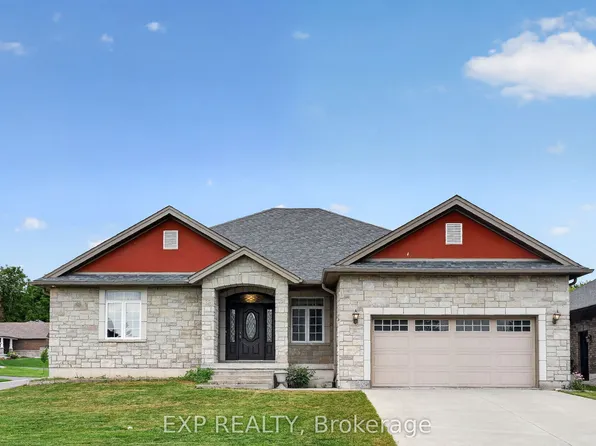 28 Singleton St, Brighton, ON K0K 1H0